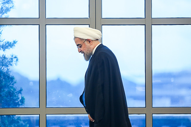 از مصلحت رهبری برای احمدی نژاد تا شکرگذاری روحانی برای اقتصاد / 400 ضربه نجومی بگیران / ماجرای استعفای دسته جمعی !/ ردپای آقای خاص به ماجرای اختلاس