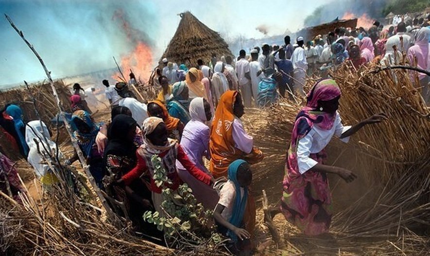 250 خانه پوشالی در دارفور سودان در آتش سوختند