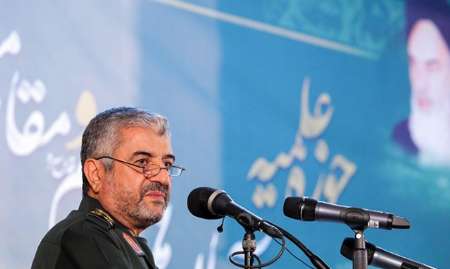 هیچ مشکلی امروز در عرصه دفاع و امنیت نداریم