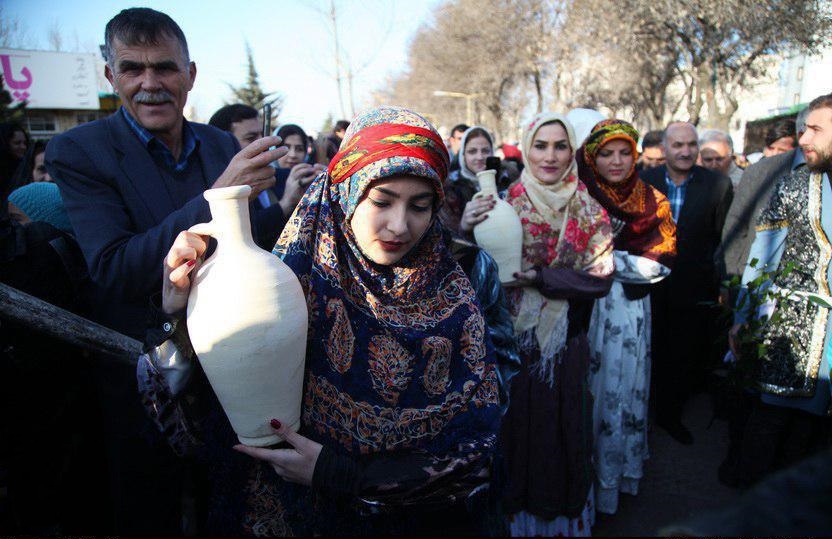 آیین سنتی نواوستی یکی از آیین های کهن در اردبیل برگزار شد