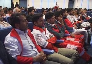 تجلیل از 72 برگزیده داوطلب جمعیت هلال احمر