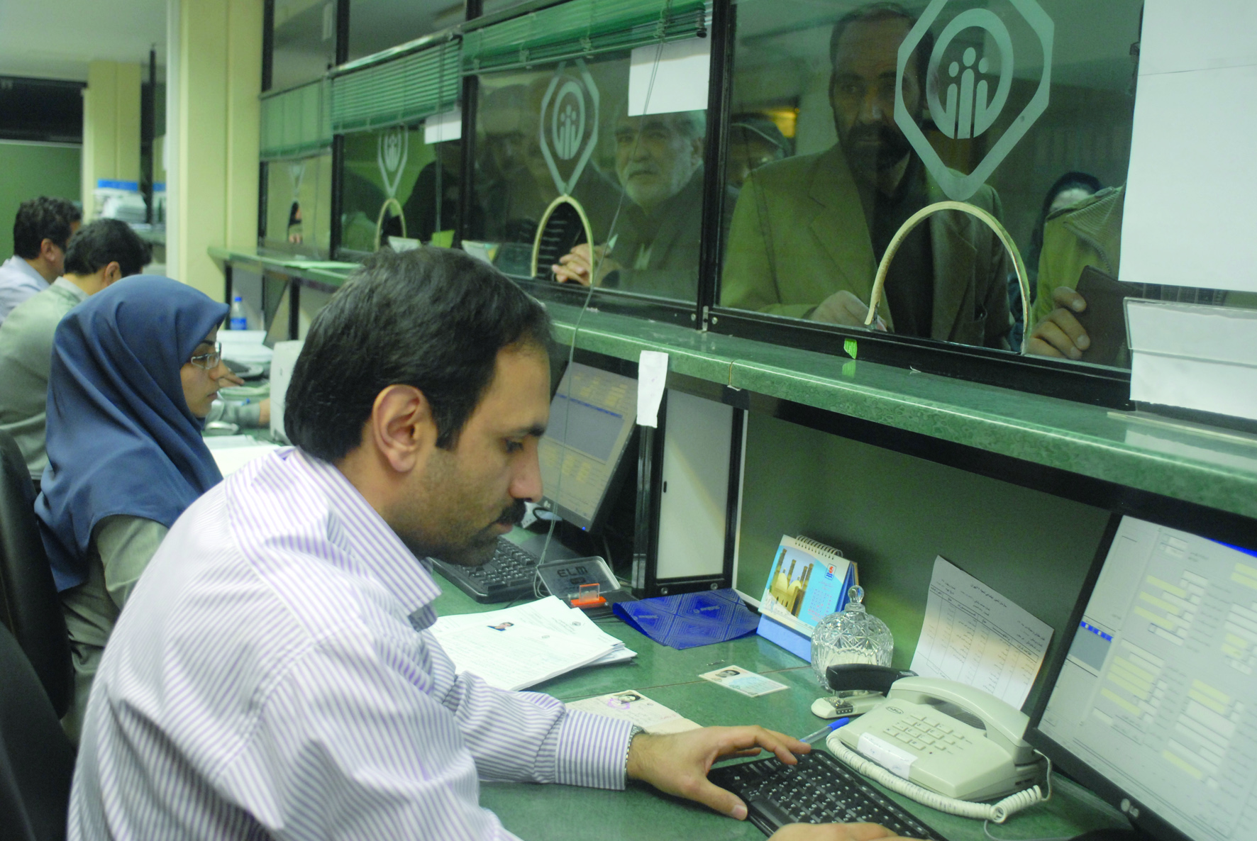 شعب تأمین اجتماعی سراسر کشور فردا ٢٦ اسفندماه خدمات ارایه می دهند