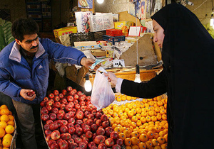 توزیع میوه های نوروزی از امروز در بازارهای روز کوثر