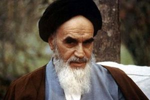 فتوای چه کسی به امام خمینی (ره) نزدیک بود؟