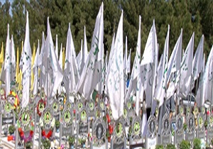 غبارروبی مزارشهدای مدافع حرم