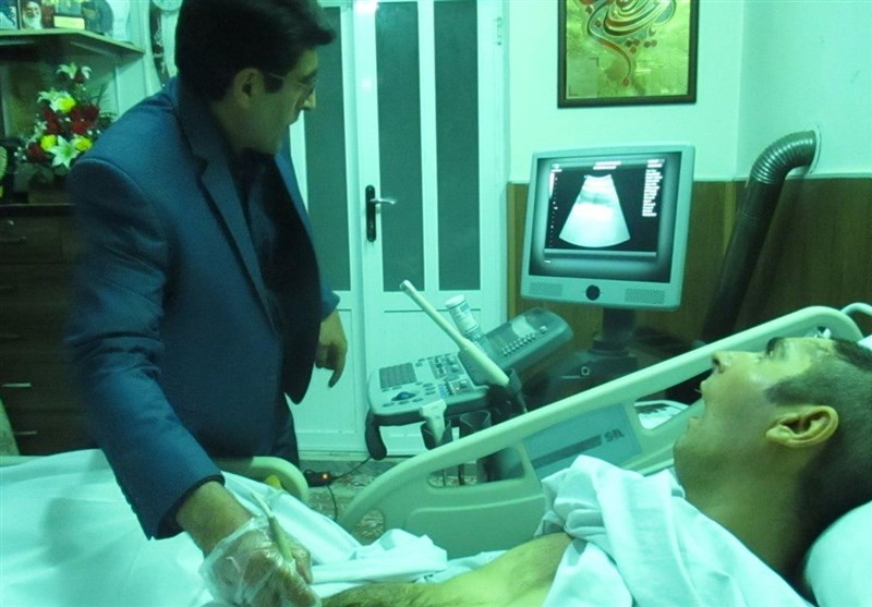 دیدار جمعی از پزشکان با شهید زنده لرستان + تصاویر