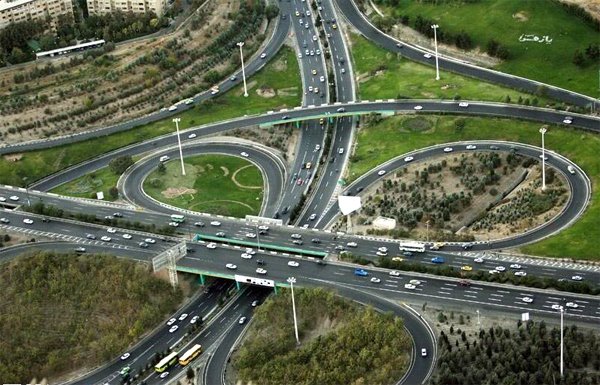 تردد خودروها در محورهای استان تهران روان است
