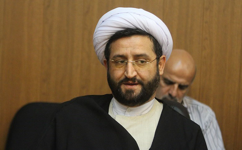 فومنی: کاندیدا می&zwnj;شوم تا دولت ضد فساد تشکیل دهم