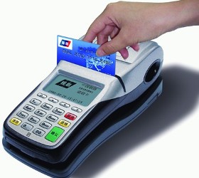 تجهیز پارکینگهای عمومی سطح شهر مشهد به دستگاه POS