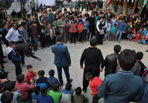 برگزاری جشن نوروزگاه با استقبال مردم بادرود