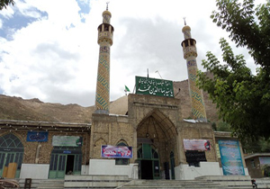 اخذ ۵۰ سند تک برگی برای بقاع متبرکه و موقوفات