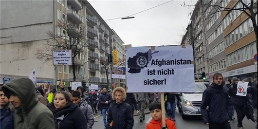 اخراج پناهجویان افغانستان در آلمان جنجالآفرین شد اخراج پناهجویان افغانستان در آلمان جنجالآفرین شد