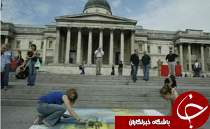 آسیب رساندن به نقاشی ۲۰۰ ساله با پیچ&zwnj;گوشتی+ تصاویر