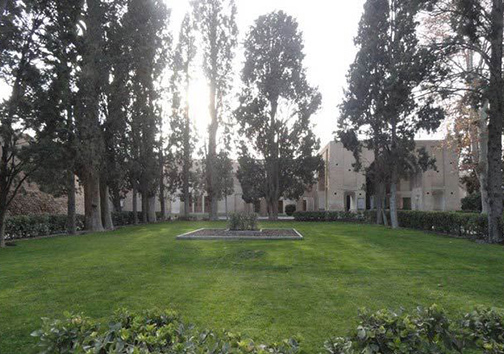 درخشش عروس&zwnj; باغ&zwnj;های ایرانی از سرپنجه هنر غیاث&zwnj;الدین جمشید کاشانی