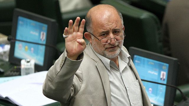 قاضی&zwnj;پور به سیف نامه نوشت/پول کاسپینی&zwnj;ها را برگردانید
