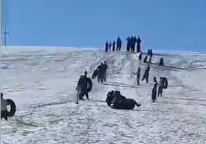 تیوب‌بازی جوانان روستای «باقرآباد» + فیلم