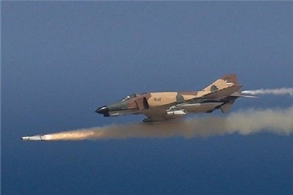 پاکستان مواضع داعش در مرز مشترک با افغانستان را بمباران کرد پاکستان مواضع داعش در مرز مشترک با افغانستان را بمباران کرد