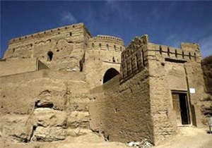 وجود یک میلون سایت محوطه و بنای تاریخی در کشور