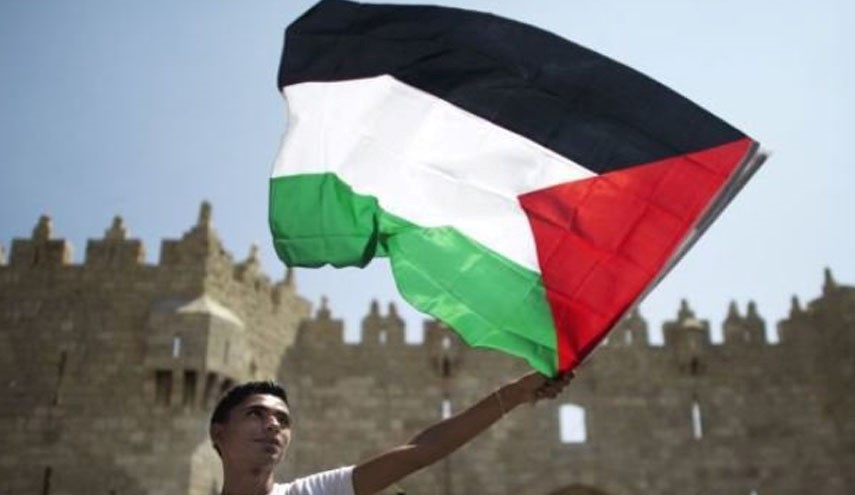 باید از فلسطین دفاع شود