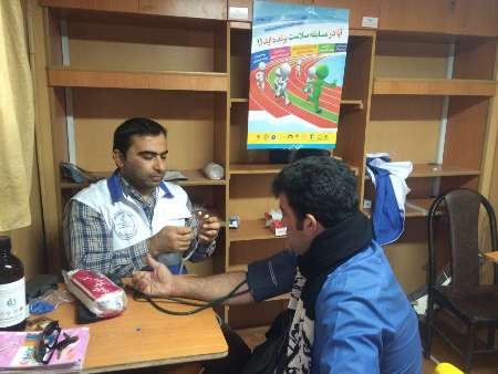 برپایی پایگاه سلامت در میدان مرکزی شهر گناوه