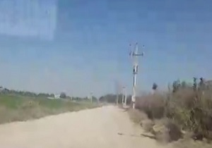وضعیت نامناسب جاده‌ روستایی جوچی + فیلم