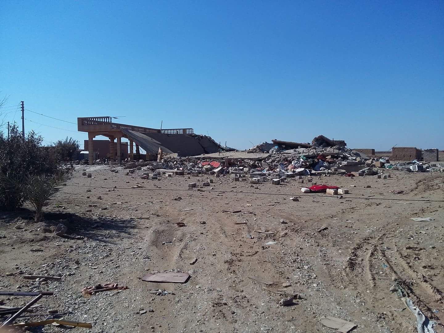 جزئیات کامل آزادسازی فرودگاه موصل/ اهتزاز پرچم عراق بر فراز پادگان 