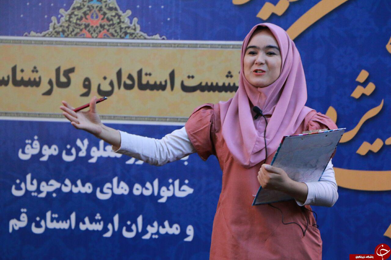 گزارش تصوری از محفل قصه&zwnj;خوانی برای کودکان مهاجر