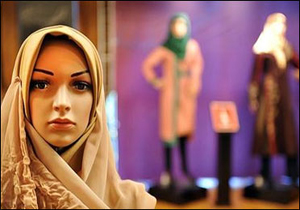 جشنواره فجر، بهترین فرصت برای ارائه پوشش واقعی ایرانی و اسلامی است