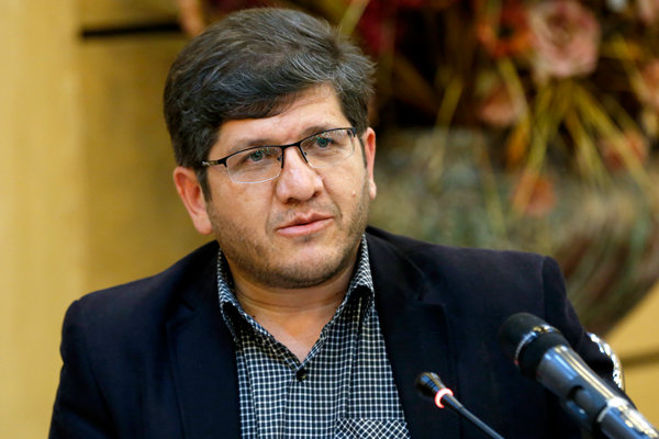 اتمام ریل&zwnj;گذاری ۸۰۰ کیلومتر خط&zwnj; آهن در کشور تا شهریور ۹۶/ تولید ریل ملی از دو ماه آینده آغاز می&zwnj;شود
