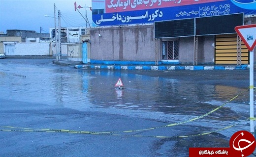 بارش باران منجر به آب گرفتگی معابر در زاهدان شد + تصاویر