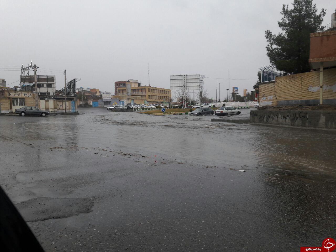 آب گرفتگی شدید معابره میدان پاسداران زاهدان + تصاویر