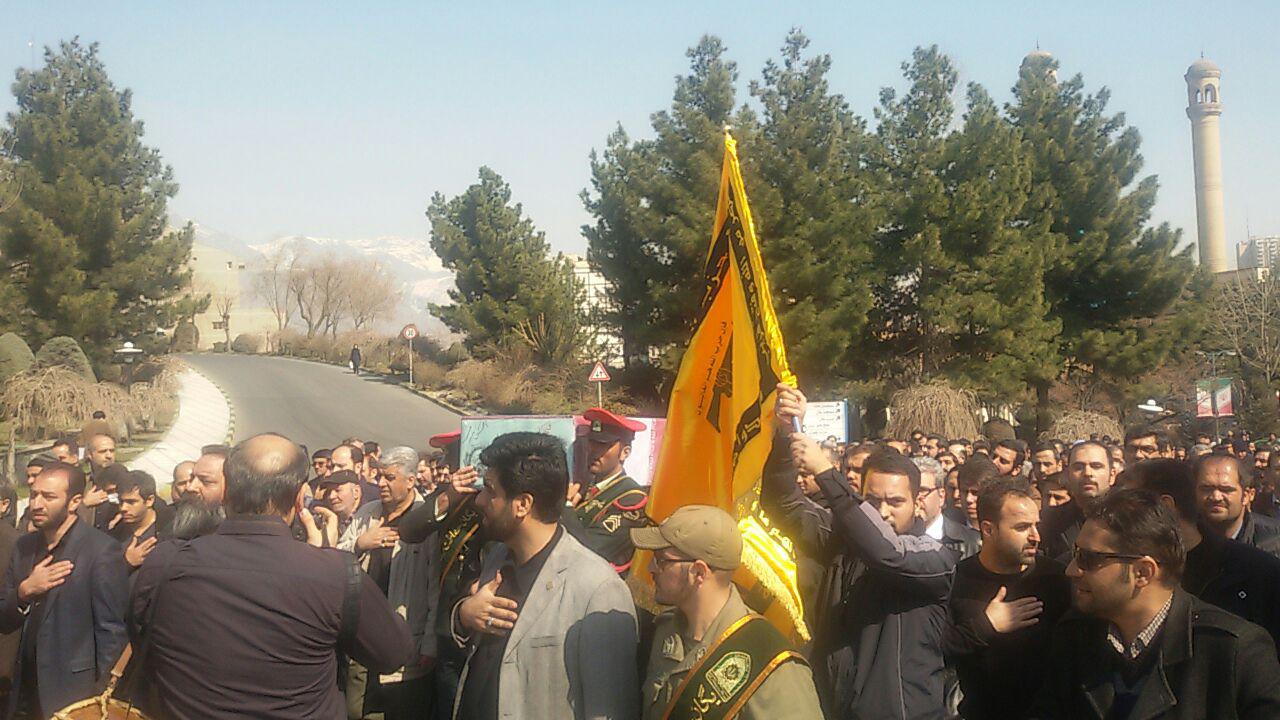 مراسم تشییع پیکر مطهر شهید غواص محسن جواهری کاشانی برگزار شد