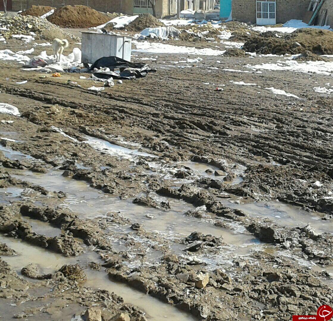 گلایه ساکنین سجاس از نبود آسفالت +تصاویر