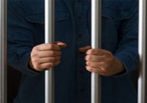 کلاهبرداری قاضی قلابی با صدور چک سرقتی
