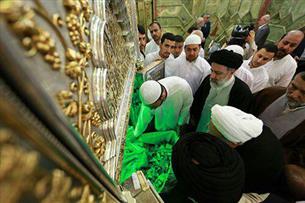 حضور تولیت آستان قدس رضوی در آیین غبارروبی روضه منوره علوی