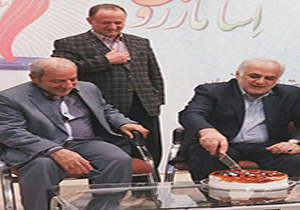 جشن تولد استاندار مازندران در ستاد انتخاباتی
