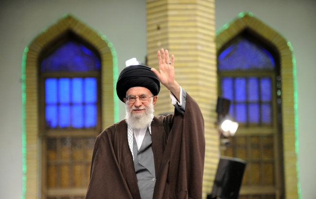 به معنای گسترده همه کارگرند