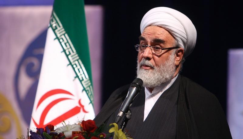 رئیس دفتر مقام معظم رهبری به علت عارضه قلبی بستری شد