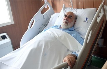 چه کسانی به عیادت 