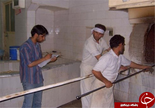 عکس/ نانوای با معرفت