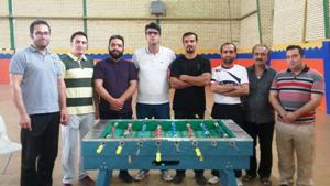مسابقات فوتبال دستی به مناسبت روز کارگر