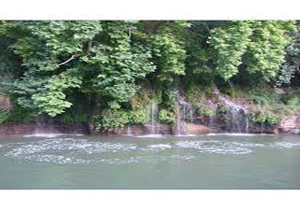 نجات جوان ۲۳ ساله از رودخانه بیشه