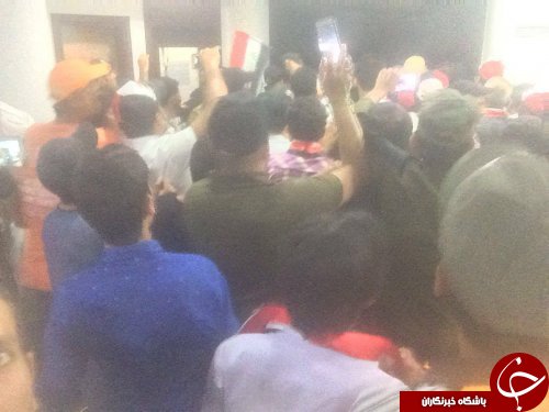 درخواست نوری مالکی برای در اختیار گرفتن کرسی در پارلمان/مجلس عراق در برگزاری جلسه امروز خود ناکام ماند/تحصن هوادارن صدر در صحن مجلس