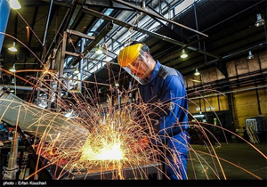 روزی برای کارگران در اوج بیکاری/ حقوق کارگران پشت شعارهایی تزئینی گم شده است