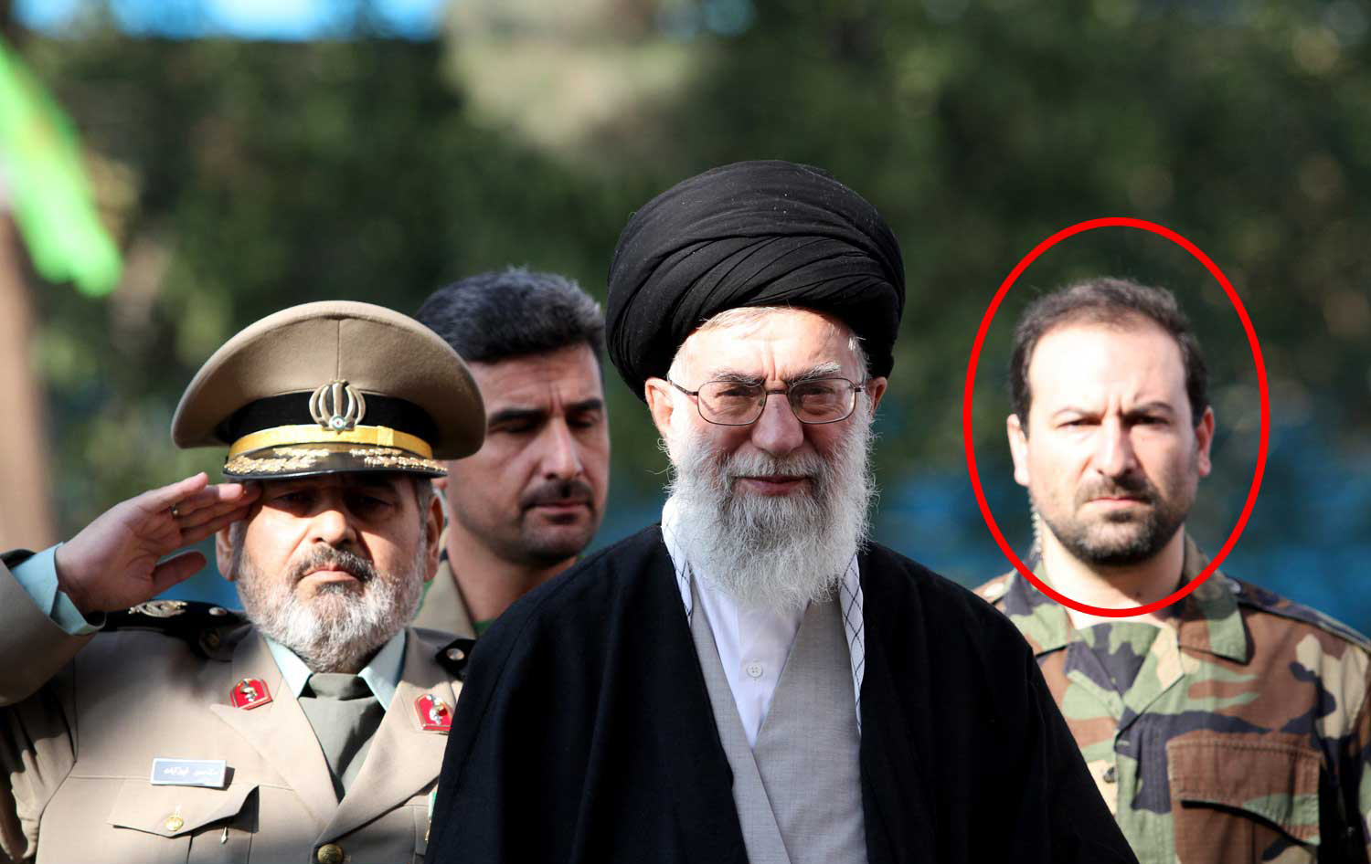 تصاویر جدید از شهید حسن اکبری از محافظان نزدیک رهبر انقلاب