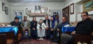 آموزگاری که در روز معلم گلباران شد