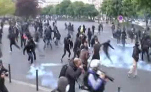 درگیری پلیس با معترضان در روز جهانی کارگر + فیلم
