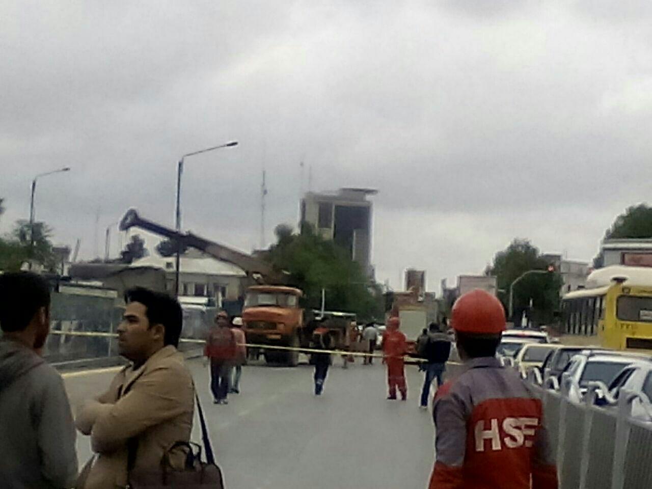 نشست زمین در کارگاه تجهیز خط 2 قطارشهری مشهد