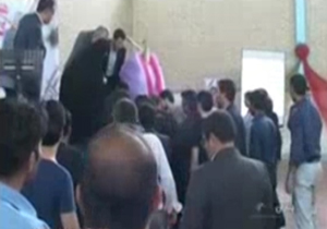 فوت ناگهانی مجری صدا و سیما در حال اجرا + فیلم