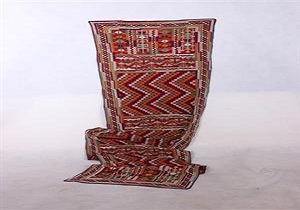 شال شماره دوزی هنرمند استان سمنان راهی كویت می شود